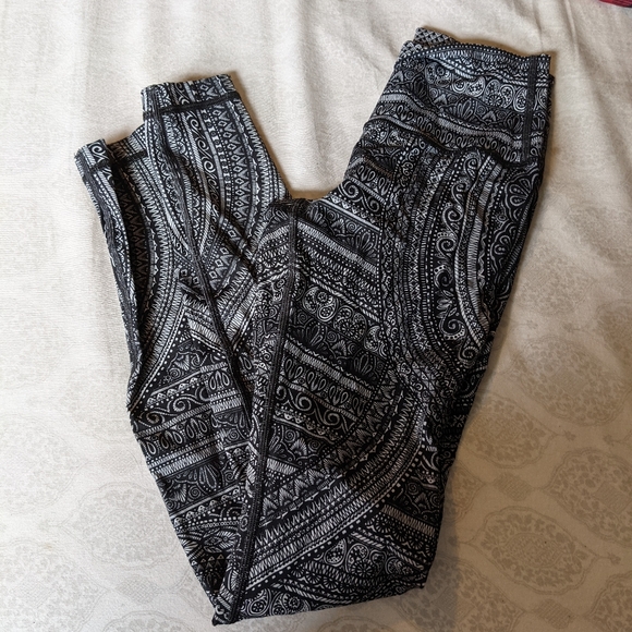 Patterned lululemon - Picture 1 of 1
